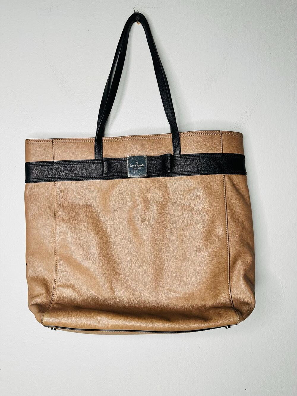 KATE SPADE Beige Tan Black Top Handle Tote Bow Detail Shoulder Bag - Picture 1 of 11